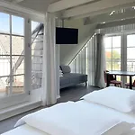 Strandgaarden 3*