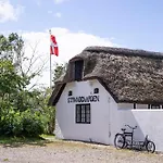 Strandgaarden Szálloda Vesterø Havn