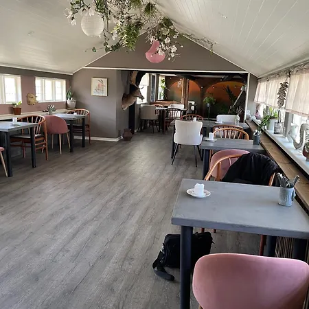Strandgaarden Hotel 3*