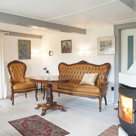 Hotel Strandgaarden Vesterø Havn