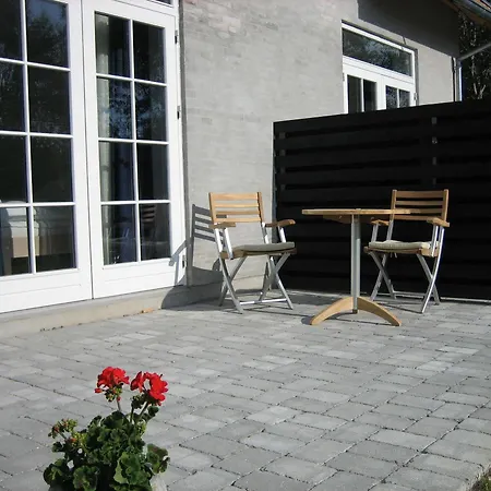 Strandgaarden Vesterø Havn