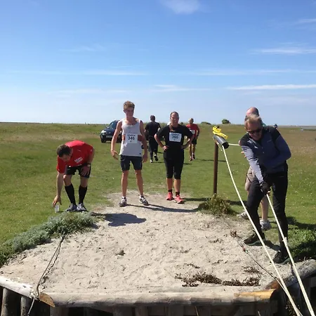 Strandgaarden 3* Vesterø Havn