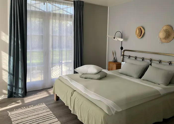 Strandgaarden 3*