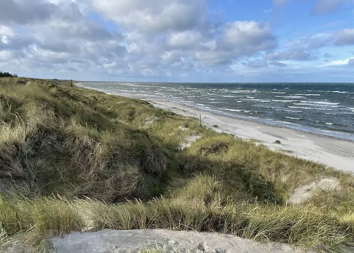 Strandgaarden 3* Vesterø Havn