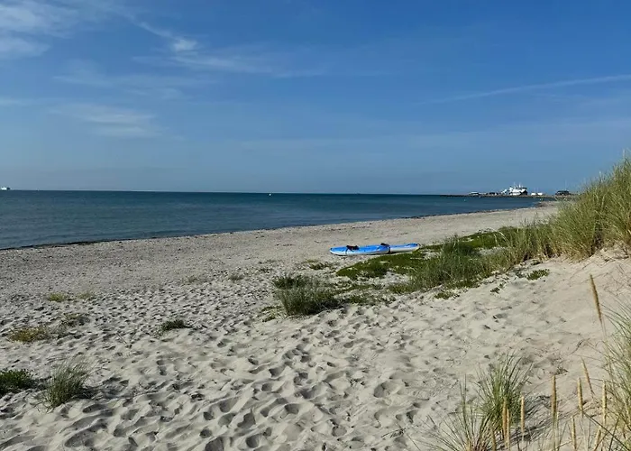 Strandgaarden 3* Vesterø Havn