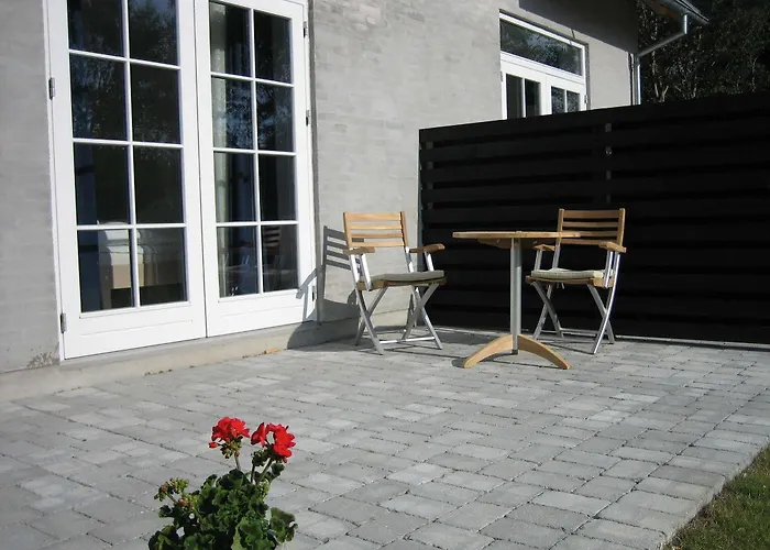 Strandgaarden Vesterø Havn
